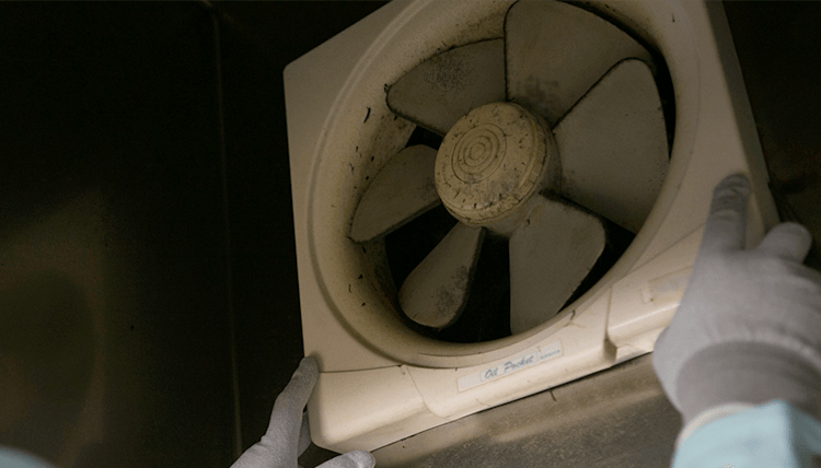 換気扇に汚れがたまると・・・