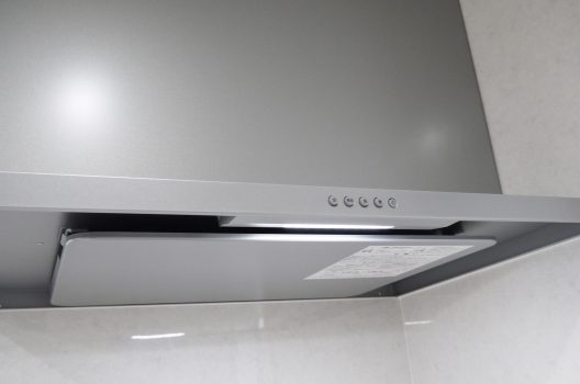 レンジフードに「整流板」を取り付けよう！メリットやお掃除方法